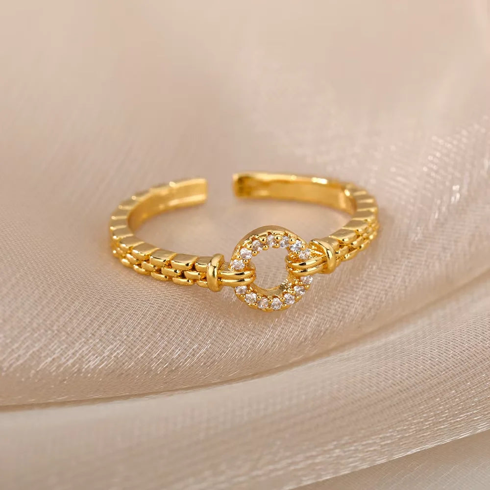 Bague Cercle de zircons sur maillons, finition dorée
